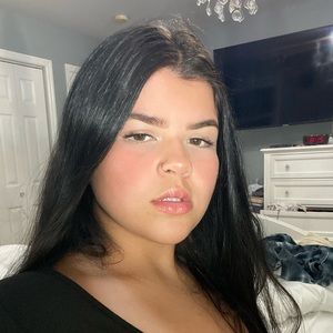 Meet your Posher, Marcella